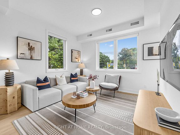 5th image of 1416 Islington Ave Unit B