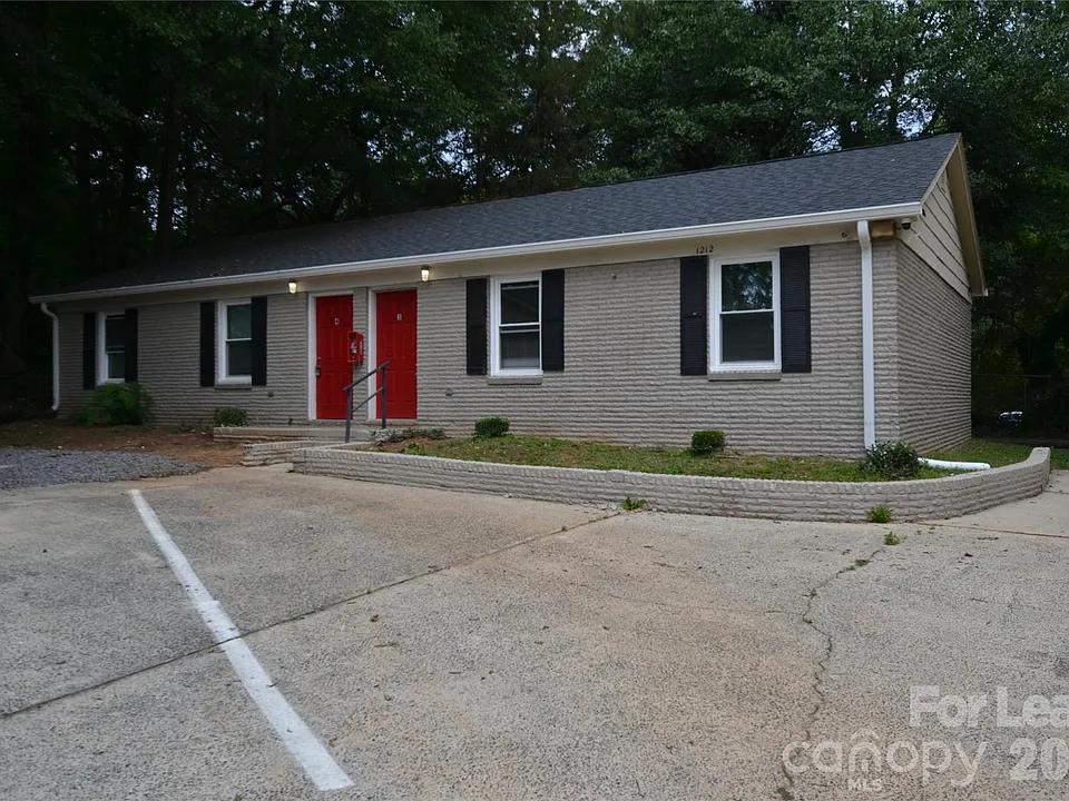 1212 Essex Ave #3