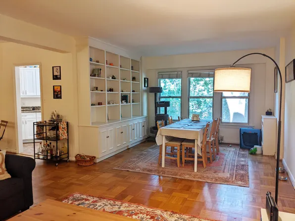 2500 Q St NW, Washington, DC