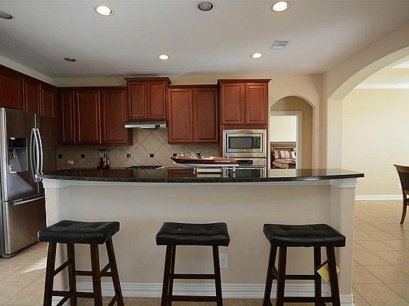 5th image of 31819 Cary Douglas Dr