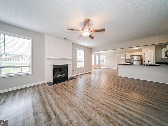 3rd image of 1306 Odessa Ct