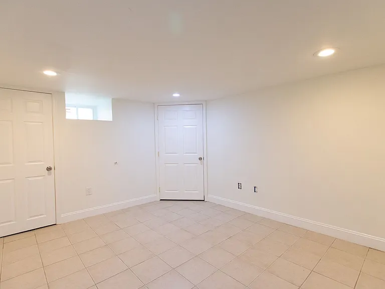138 Mercy St — Photo 10