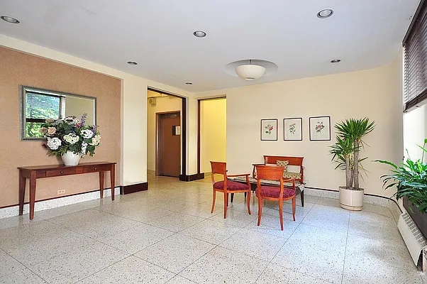 Sold by Re/Max In The City | media 24