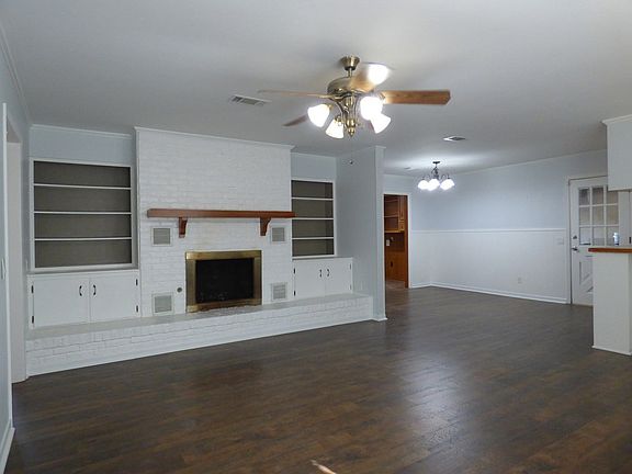 4th image of 2728 Sullivan Dr