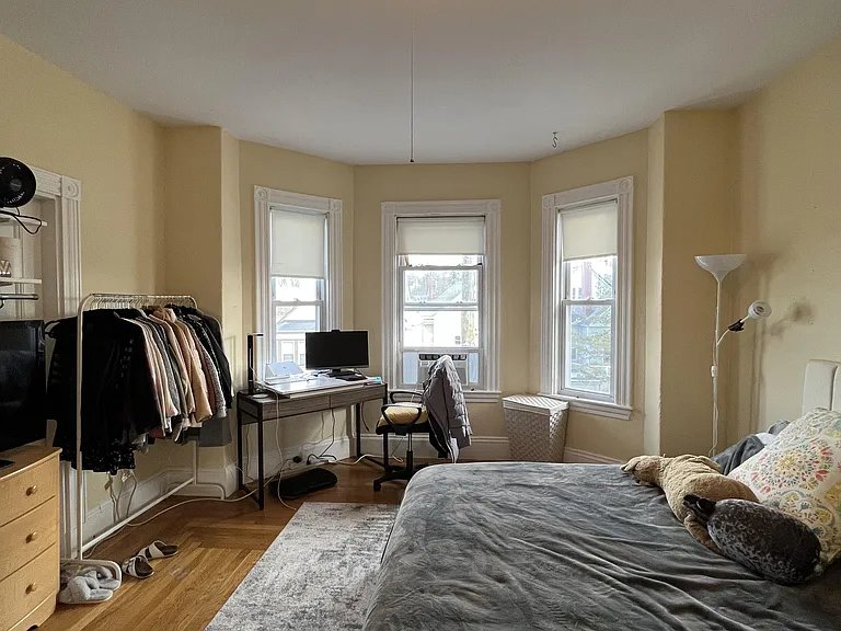 Cherry St — Photo 15