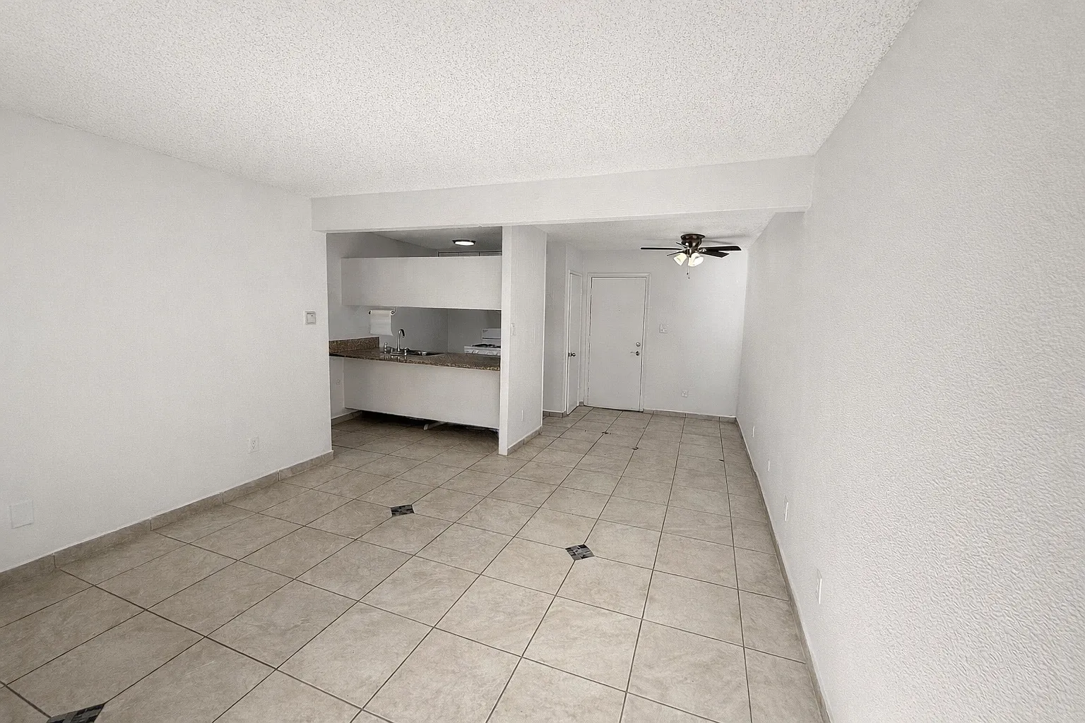 1 bed, 650 sqft, $1,895 — Photo 4
