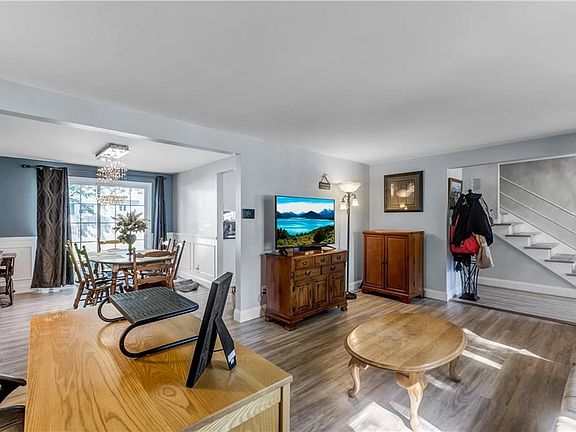 3rd image of 53 Presidio Pl