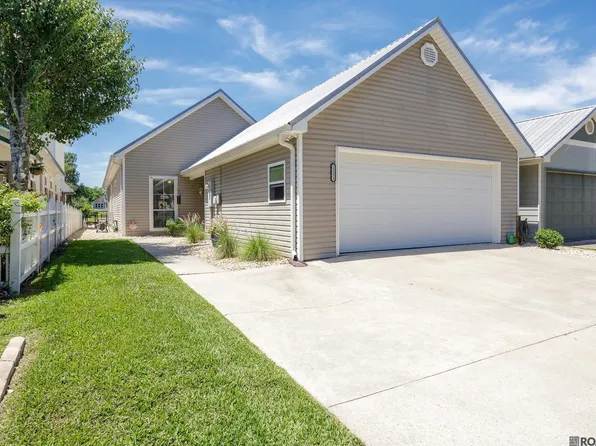12373 Home Port Dr, Maurepas, LA 70449