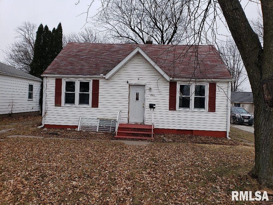 2nd image of 2310 44th St