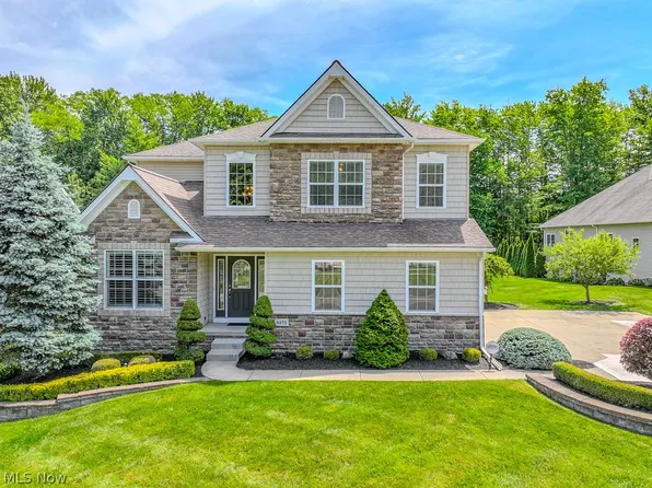 8375 Raleigh Pl, Concord Township, OH 44077