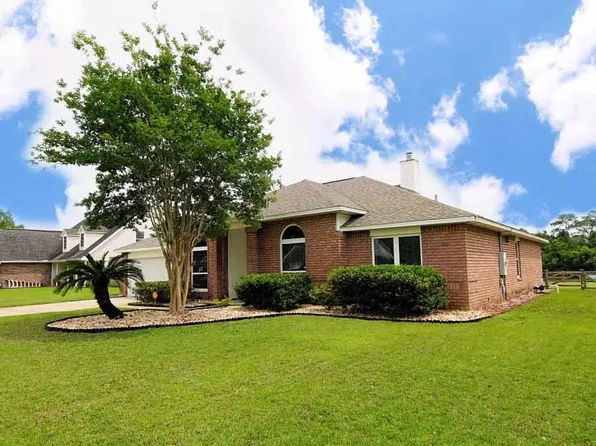 811 Linda Dr, Mary Esther, FL 32569
