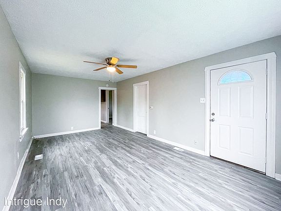 4th image of 1730 N Graham Ave #11103600