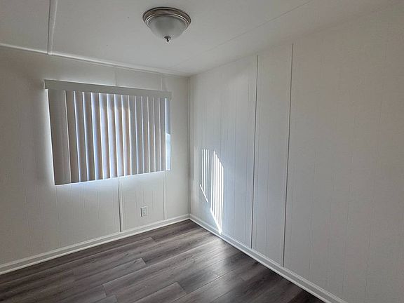 4th image of 6550 Pyramid Way #32