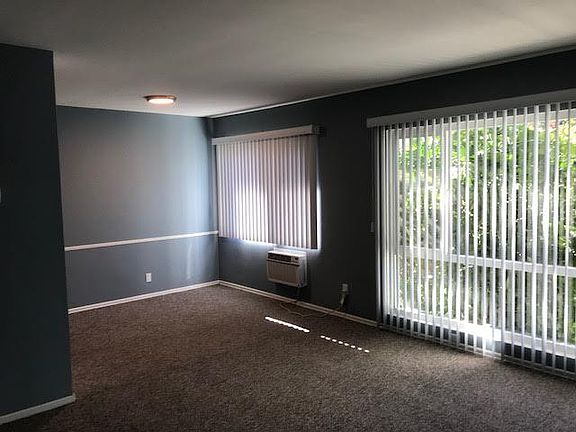 2nd image of 4427 Murietta Ave And Moorpark #16