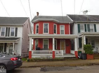 10 E 3rd St, Waynesboro, PA 17268