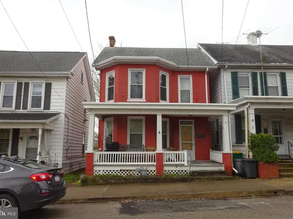 10 E 3rd St, Waynesboro, PA 17268