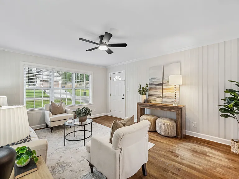 419 Osborne Dr — Photo 5