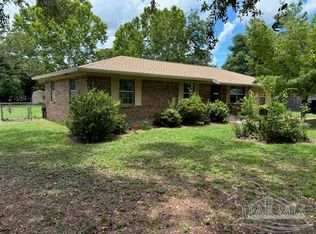 1221 Pinewood Ln, Crestview, FL 32539