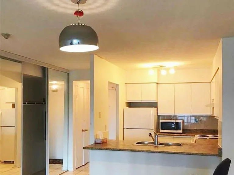 95 Prince Arthur Ave #711 — Photo 19