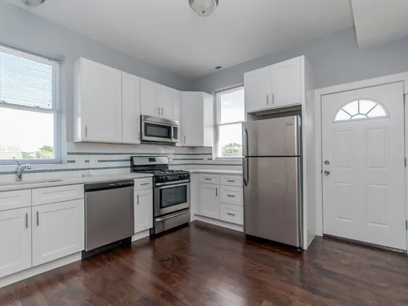 3601 W Wrightwood Ave APT 3, Chicago, IL 60647