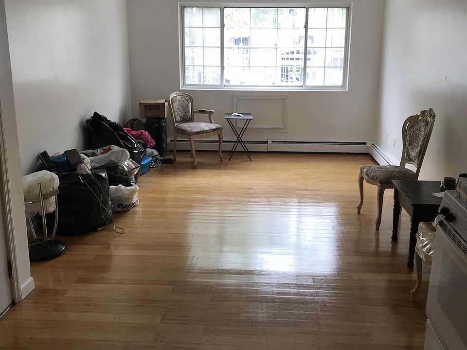 2nd image of 2006 Homer Ave #3