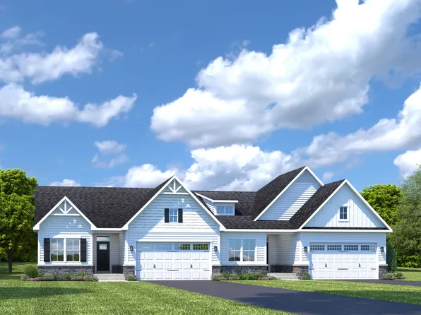 1049 Black Sands Dr, Penn Township, PA 15644