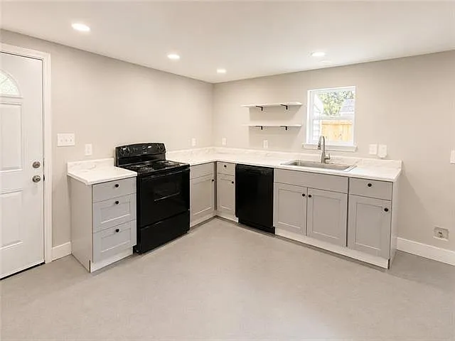 2 bed, 1.0 bath, 800 sqft, $1,300 — Photo 4