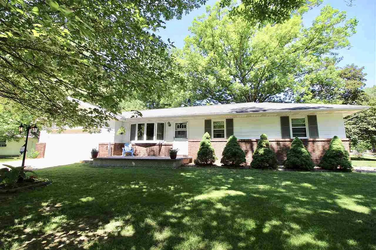 4501 Greenlawn Ct photo 1