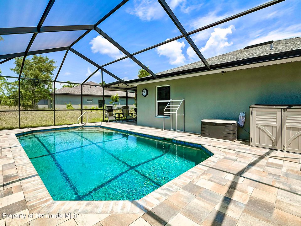 12464 House Finch Rd, Weeki Wachee, FL 34614 | Zillow