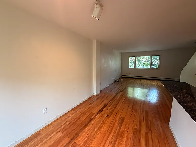 204 Charles St #1 — Photo 4