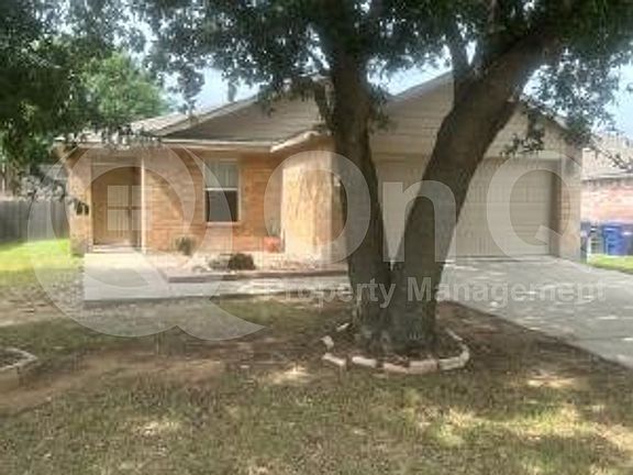 3rd image of 2312 Gabriel Dr