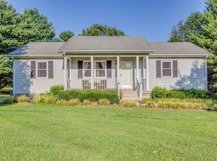 1006 Gill Rd, Ashland City, TN 37015