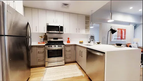 150 Camden St Photo 1
