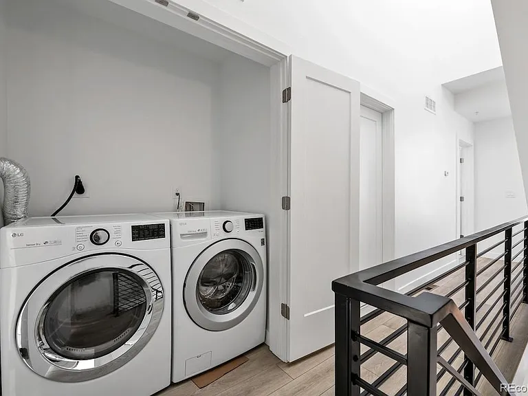 1624 Irving St #1 — Photo 22