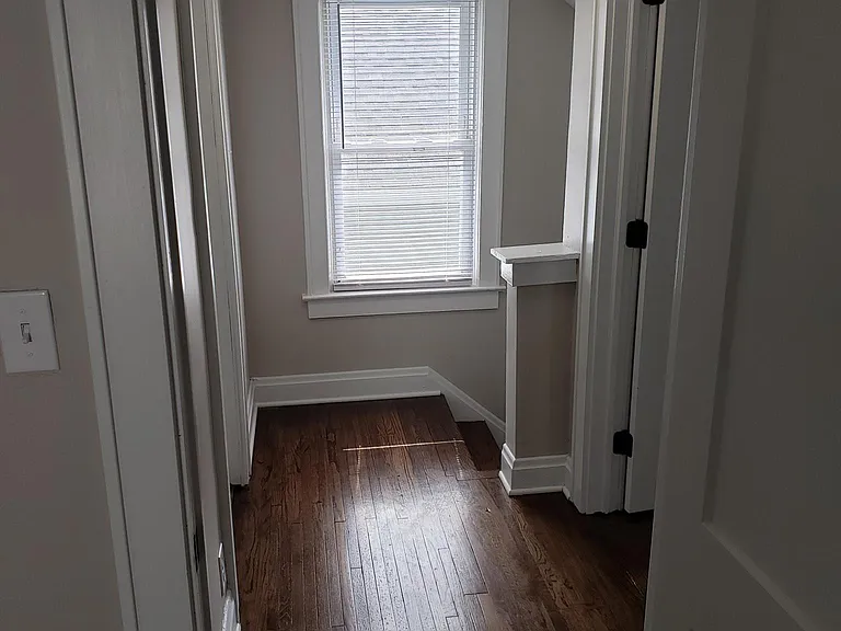 1422 Kent St — Photo 16