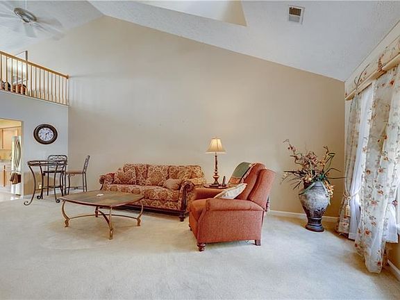 2nd image of 1017 Duncan Ln