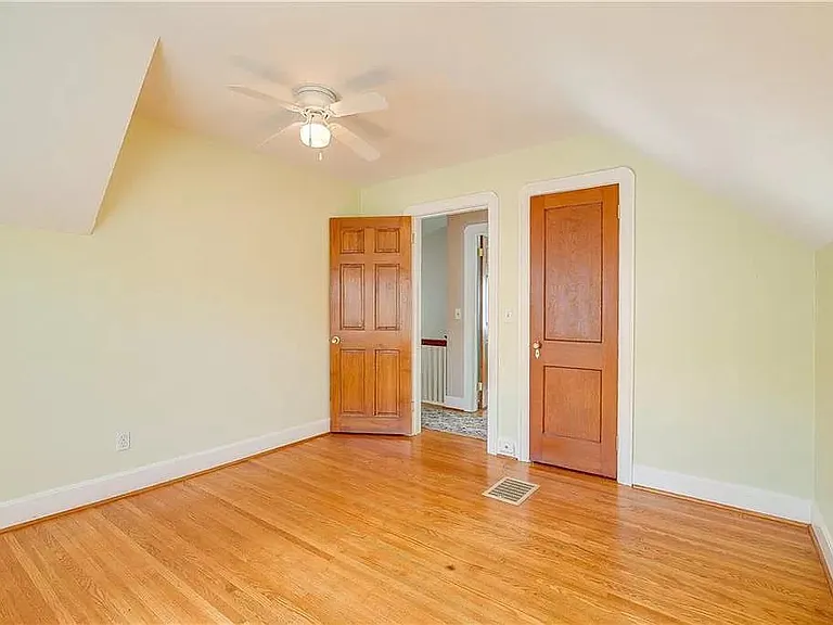 69 Winstead Rd — Photo 19