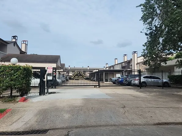 3973 Tanglewilde St, Houston, TX 77063