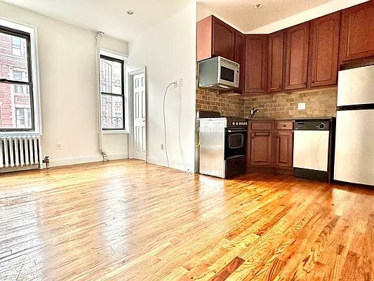 Rented by Corcoran | media 10