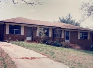 1492 Janmar Dr, Decatur, GA 30032