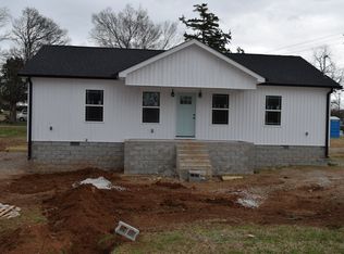 402 Charles Ave, Winchester, TN 37398