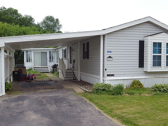 2nd image of 5107 Pelican Dr