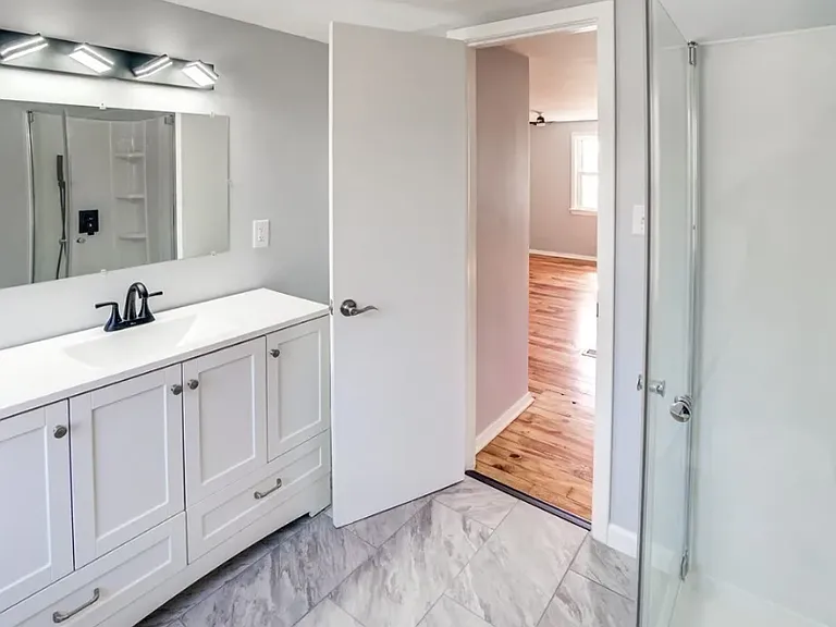 Full Bath Upstairs