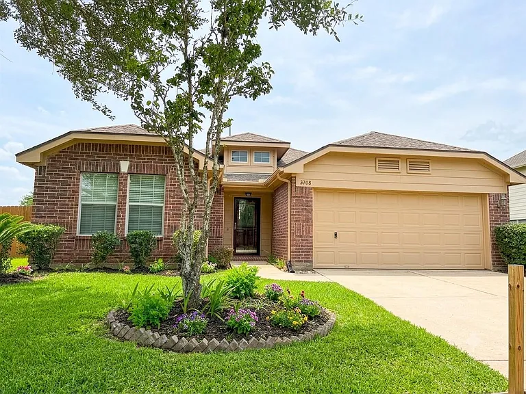 3708 Whitlam Ct — Photo 1
