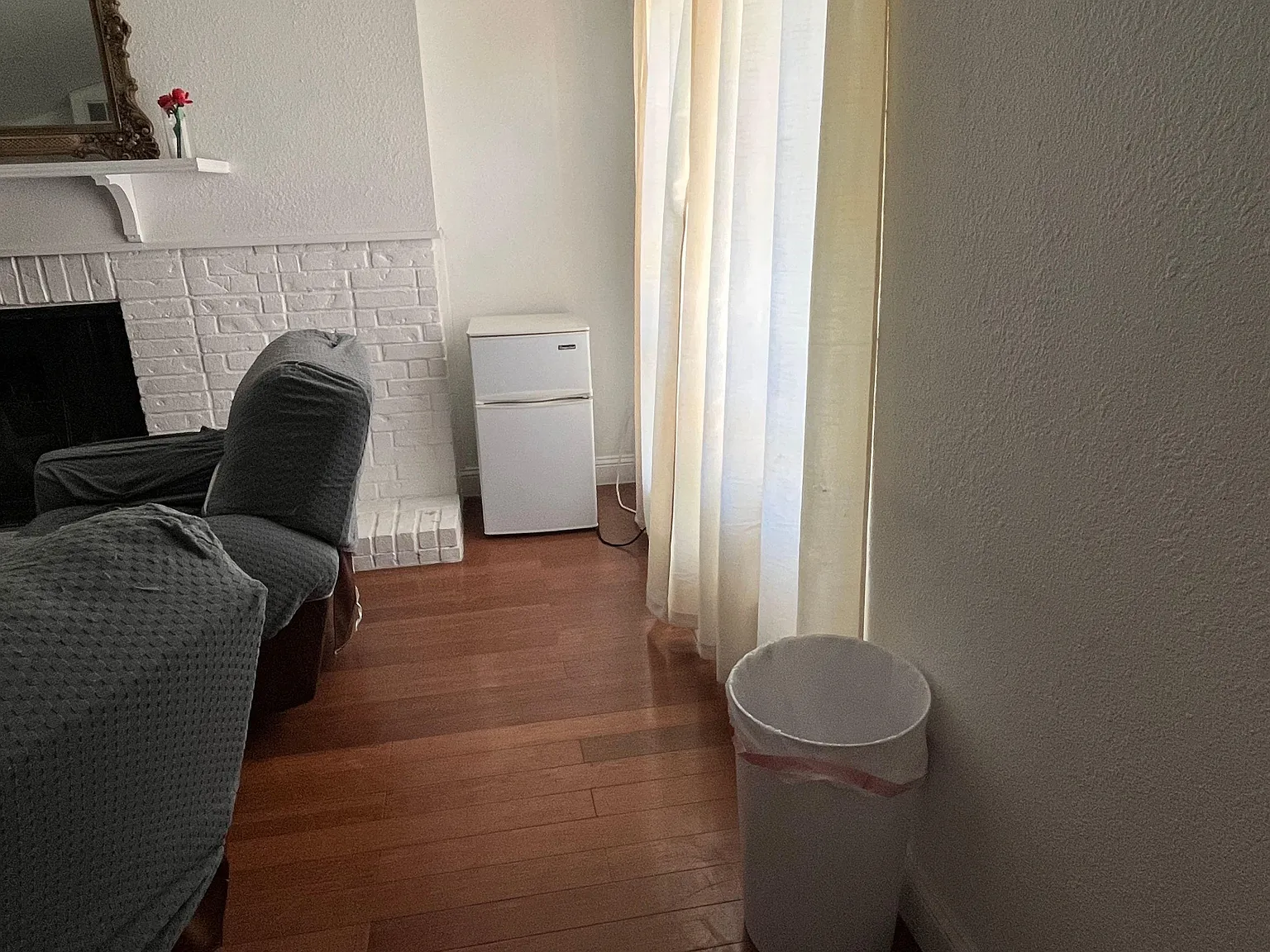 4 bed, 3.0 bath, 1900 sqft, $1,170 — Photo 2