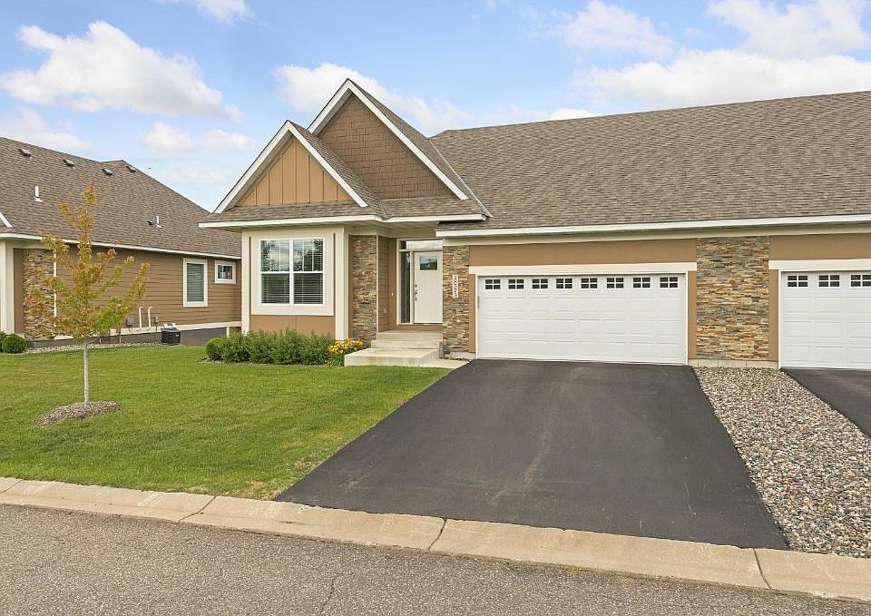 Must see this single lvl living t-home with upgrades galore.  Nothing like this at this price.  Minutes from I-35, airport, shopping, and more!