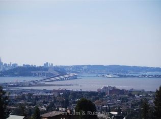 35 Contra Costa Pl, Oakland, CA 94618