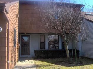 9 Ashley Cir, Commack, NY 11725