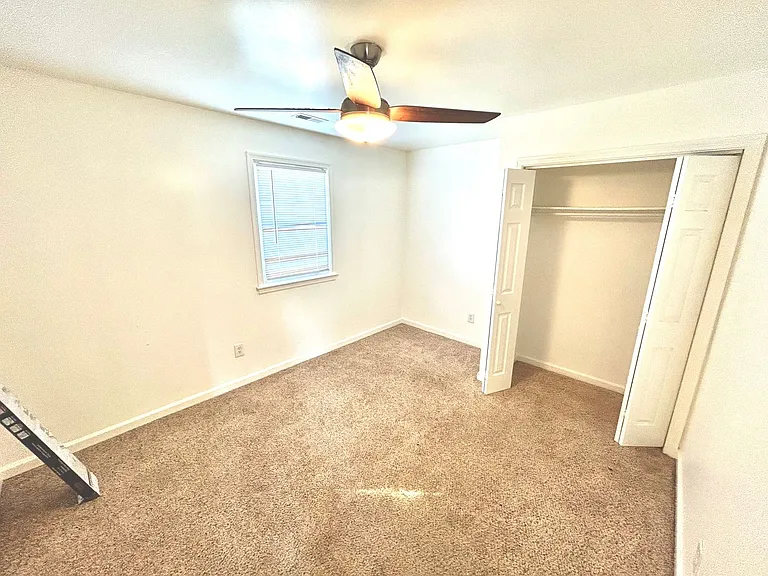 221 S Mesa Dr — Photo 10