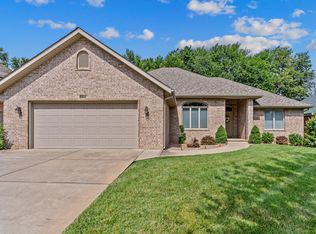 3719 S Forest Ave, Springfield, MO 65807